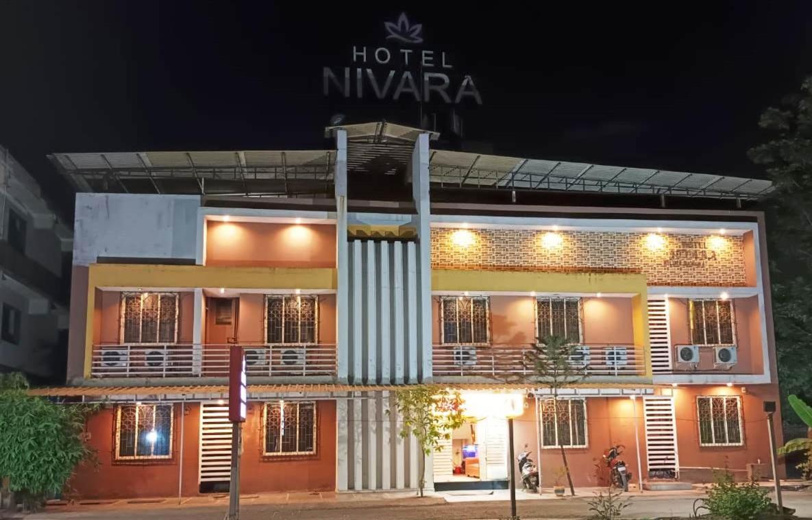 Hotel Nivara Наві-Мумбаї Екстер'єр фото